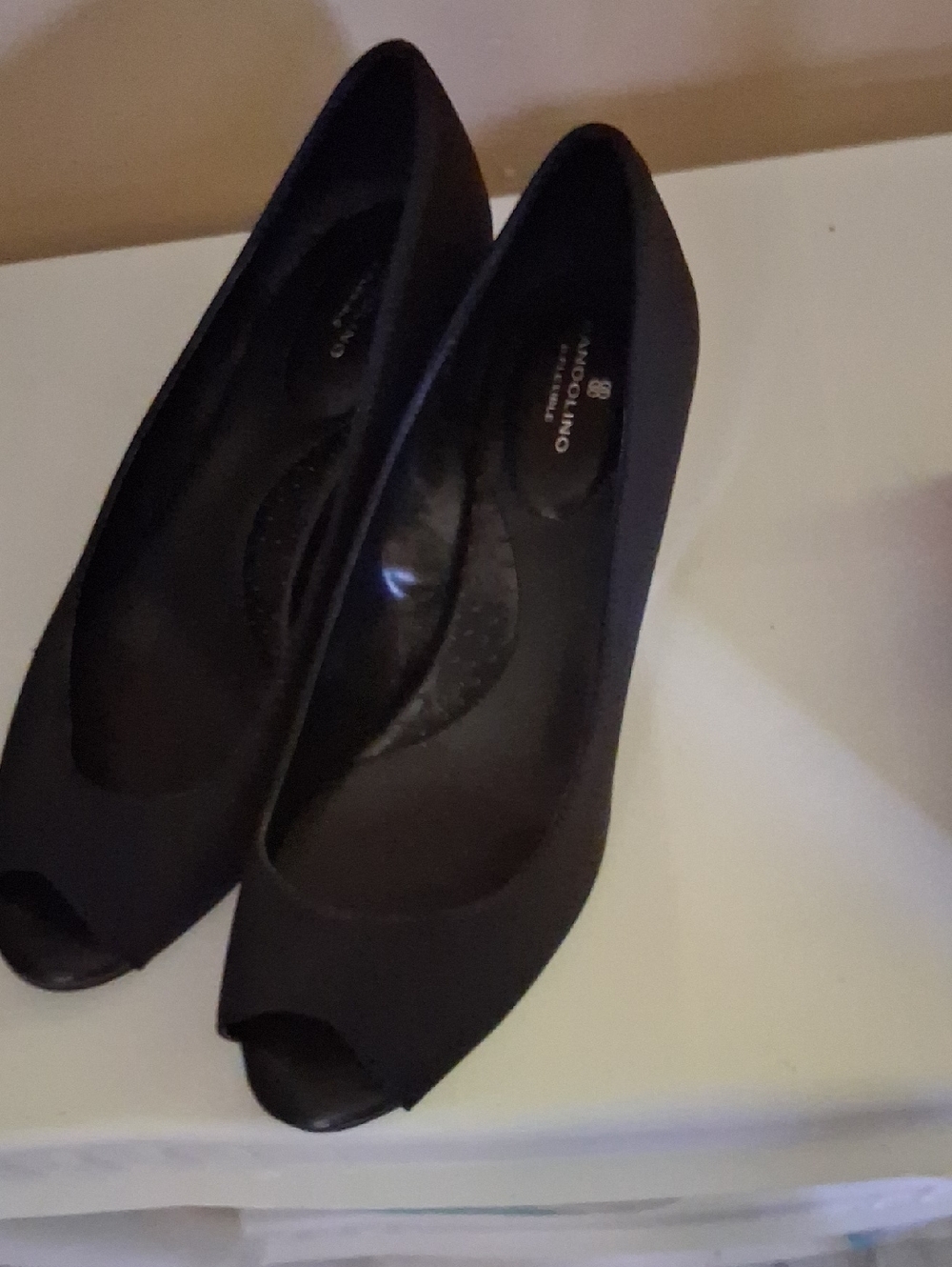 Bandolino Black Peep Toe Pump Heels